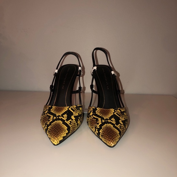 ZARA Snakeprint Pointed Toe Stiletto - Picture 2 of 4